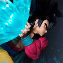 Action Figure Goku Super Saiyan 4