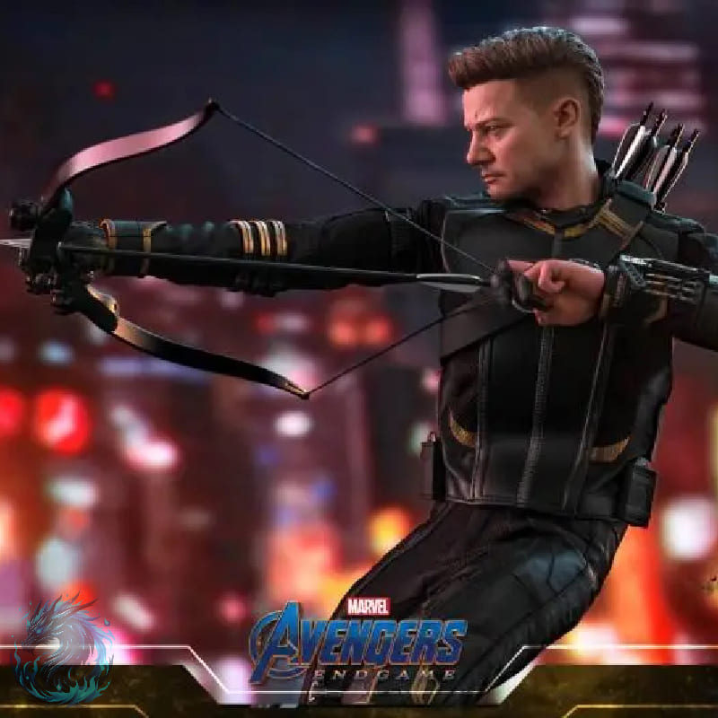 Action Figure Realista Hawkeye Vingadores