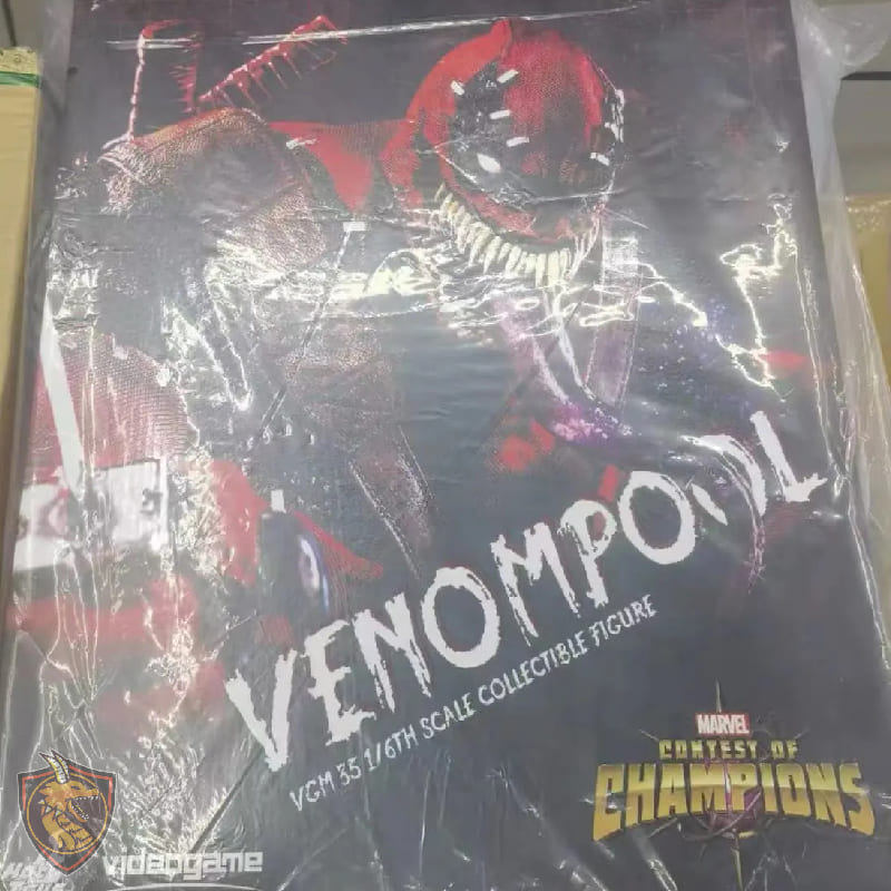 Action Figure Venom DeadPool