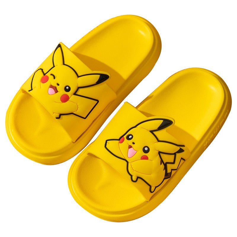 Chinelo Nuvem Tema Pokemon