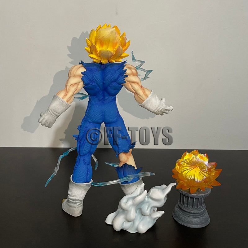 Action Figure Vegeta Transformação + Brinde Cabeça de Led