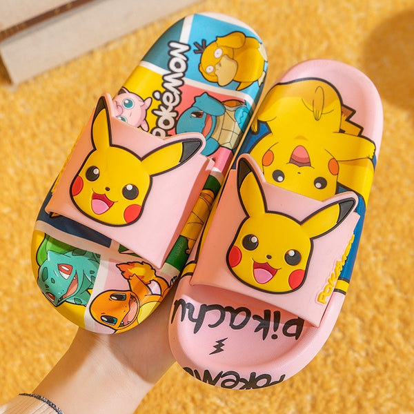 Chinelo Nuvem Pikachu