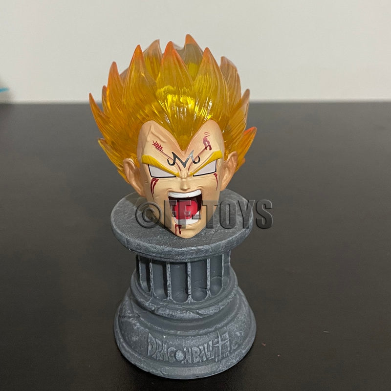 Action Figure Vegeta Transformação + Brinde Cabeça de Led